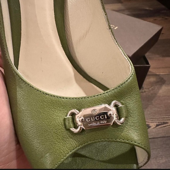 Green Gucci Open Toe Heels (Size 7.5M) - Picture 3 of 4